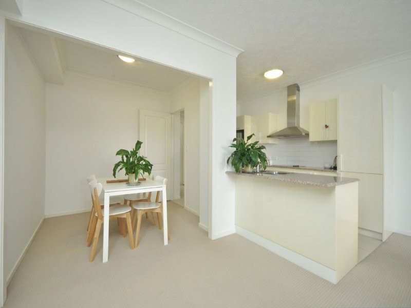 27 Berwick St, Fortitude Valley QLD 4006