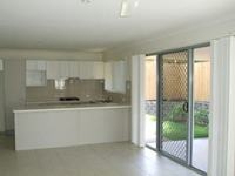 1 108, Raceview QLD 4305