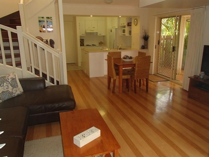 29-31 Tarcoola Ave, Mooloolaba QLD 4557