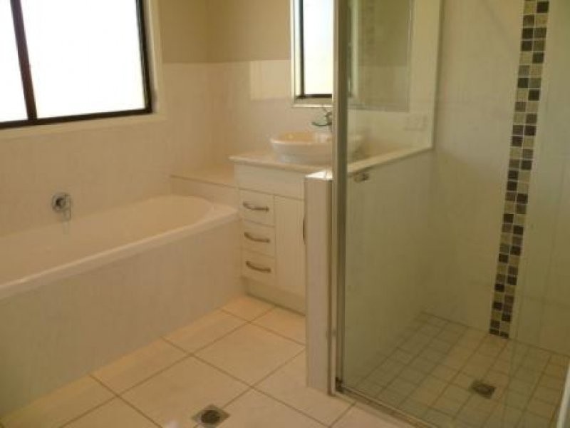 11 PARKLANDS BLVD, Hervey Bay QLD 4655