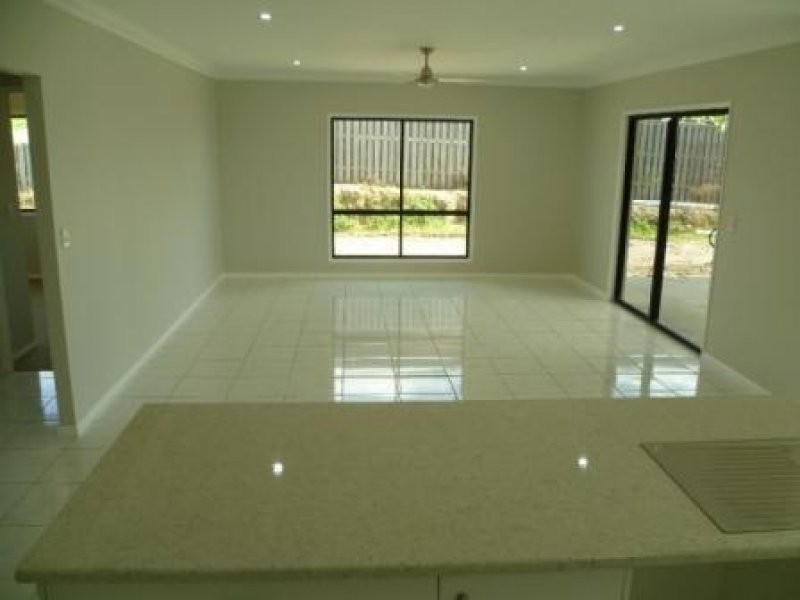 11 PARKLANDS BLVD, Hervey Bay QLD 4655