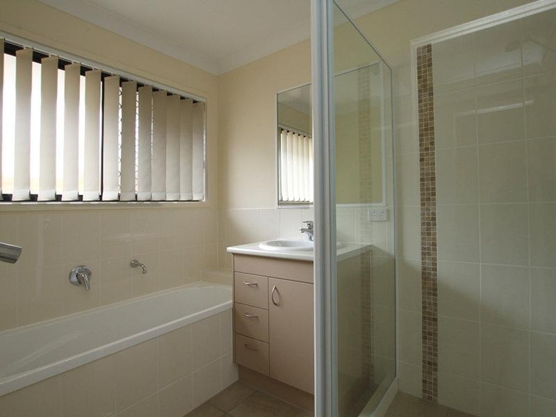 33A Diane Parade, Kallangur QLD 4503