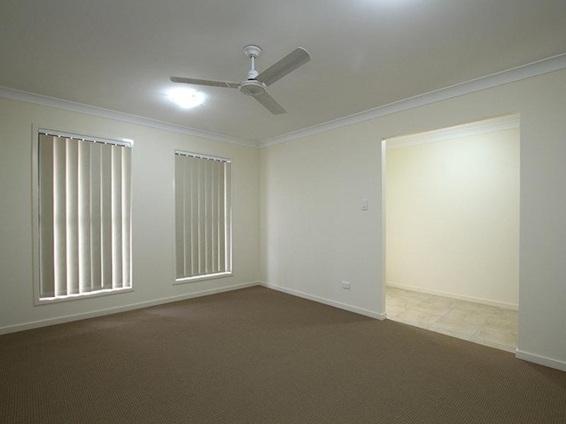 33A Diane Parade, Kallangur QLD 4503