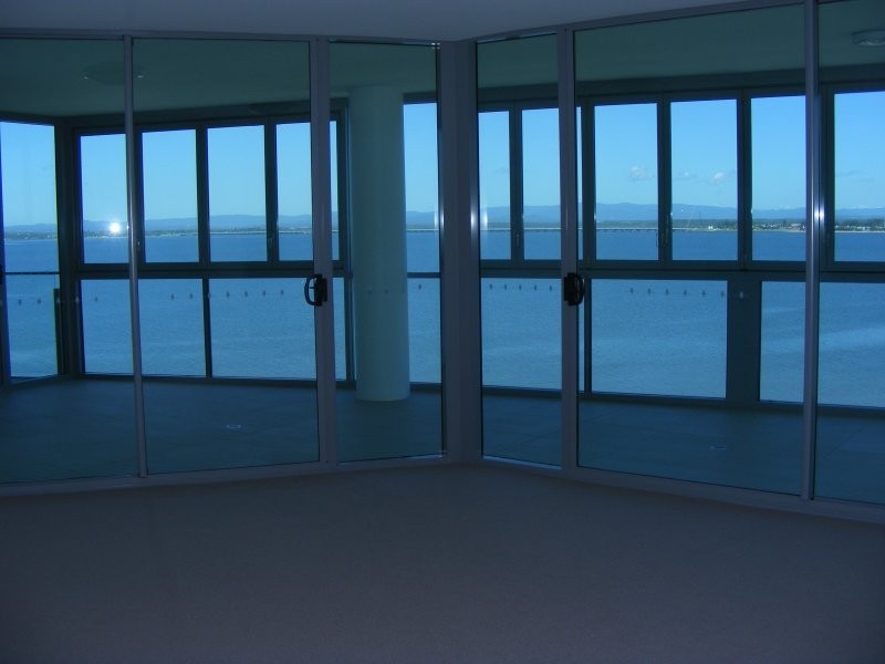 14 Oxley Ave, Woody Point QLD 4019