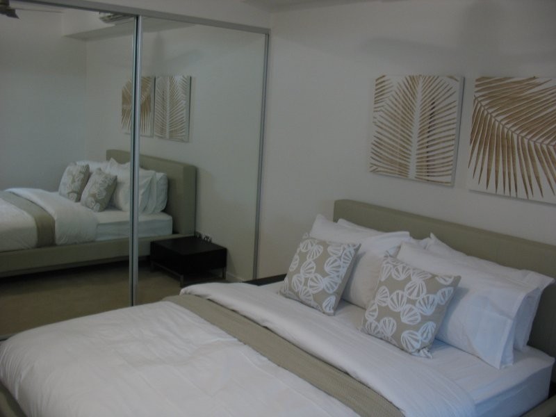 10/ 53 Darrambal, Surfers Paradise QLD 4217