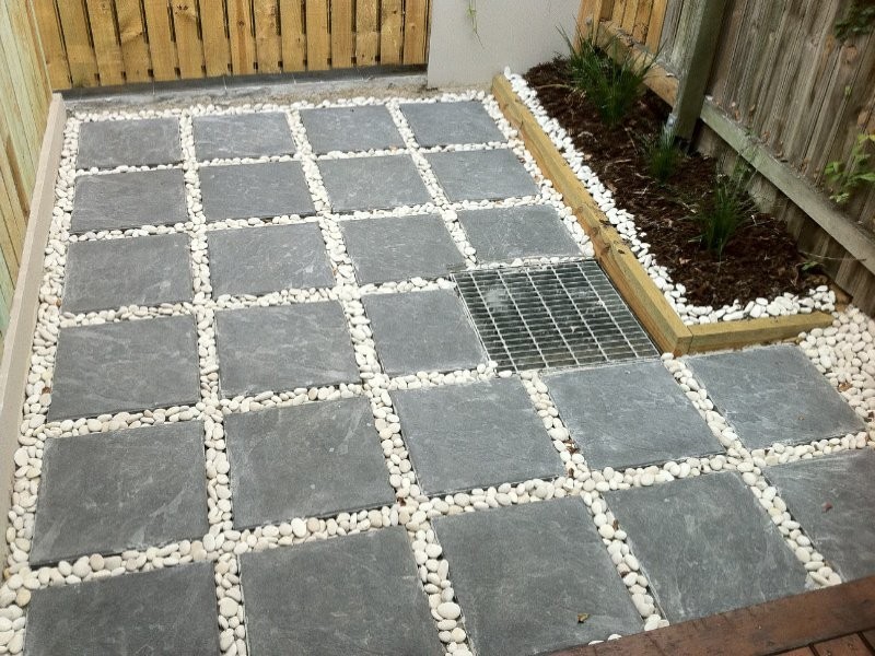 12 Kings Road, Taringa QLD 4068