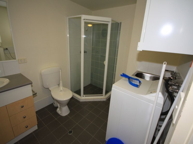 300 Sir Fred Schonell Drive, St Lucia QLD 4067