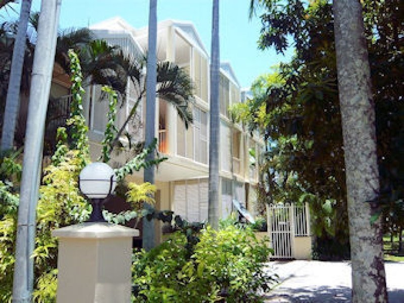 Port Douglas QLD 4877