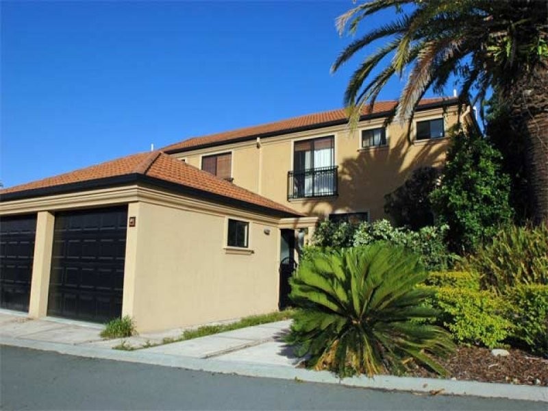 105 Oldfield Road, Sinnamon Park QLD 4073