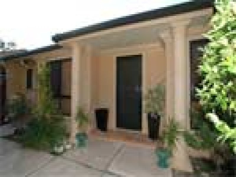 105 Oldfield Road, Sinnamon Park QLD 4073