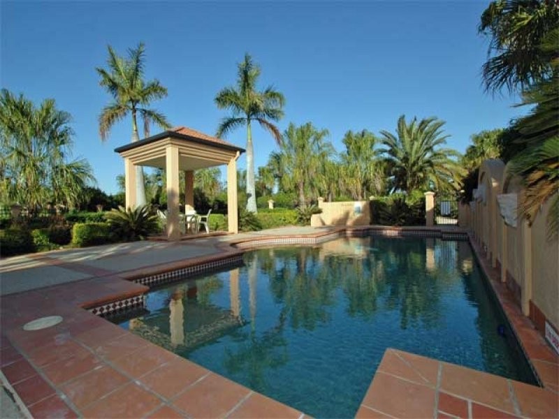 105 Oldfield Road, Sinnamon Park QLD 4073