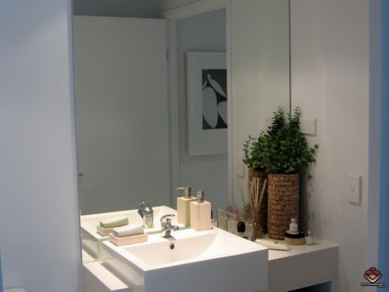 33-37 Madang Crescent, Runaway Bay QLD 4216