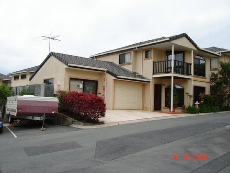 17/12 Greendale Way  Carindale, Carindale QLD 4152