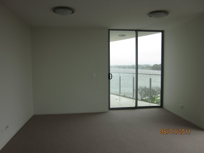 14 Oxley Ave, Woody Point QLD 4019