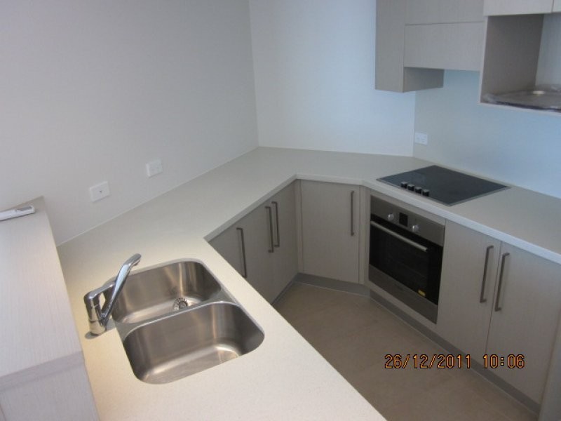 14 Oxley Ave, Woody Point QLD 4019