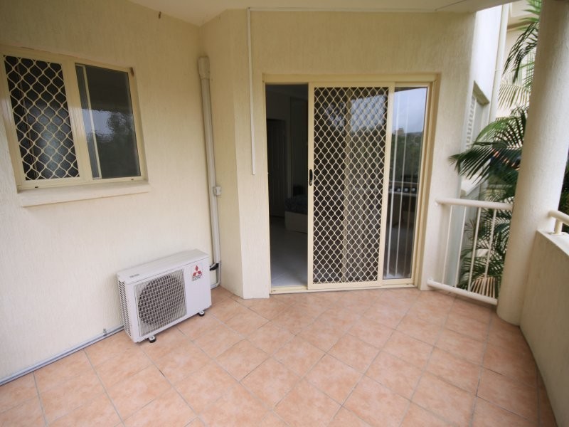 52 Mitre Street, St Lucia QLD 4067