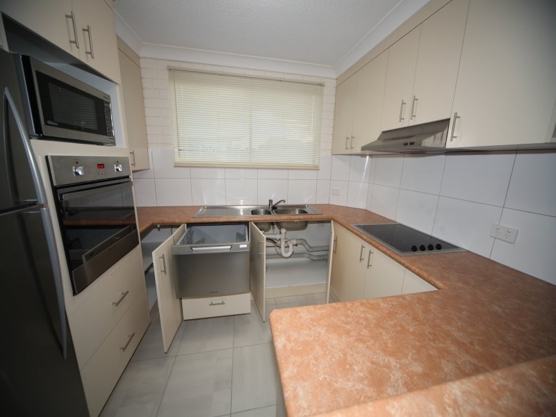 237 Sir Fred Schonell Drive, St Lucia QLD 4067