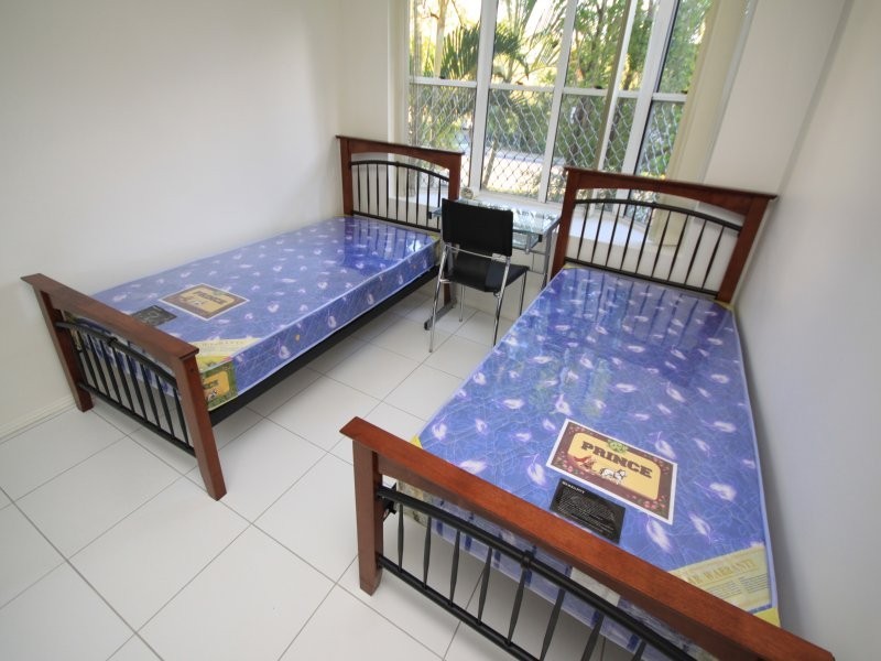 214 Sir Fred Schonell Drive, St Lucia QLD 4067