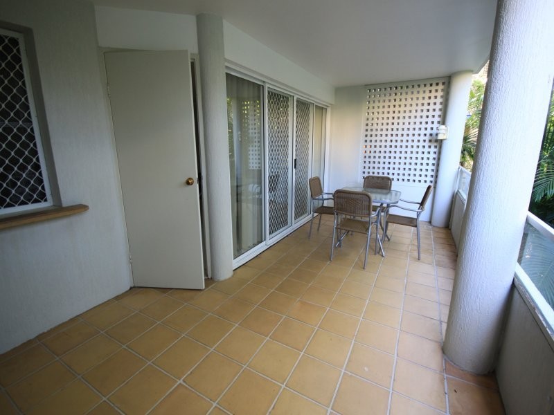 214 Sir Fred Schonell Drive, St Lucia QLD 4067