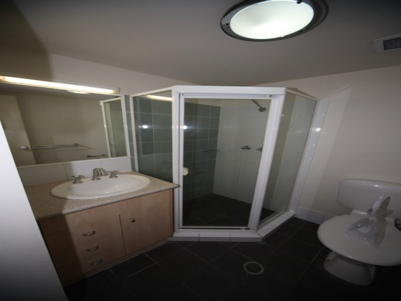 300 Sir Fred Schonell Drive, St Lucia QLD 4067