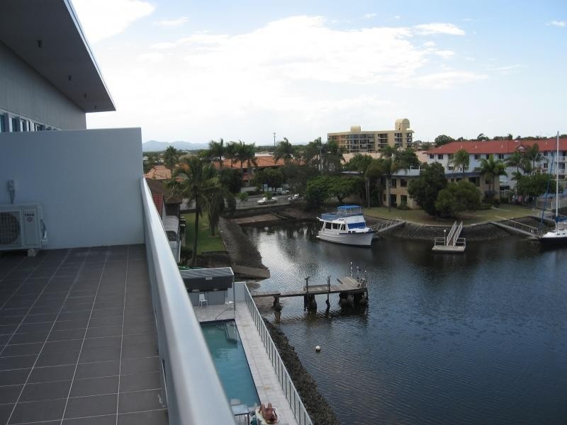 33-37 Madang Crescent, Runaway Bay QLD 4216