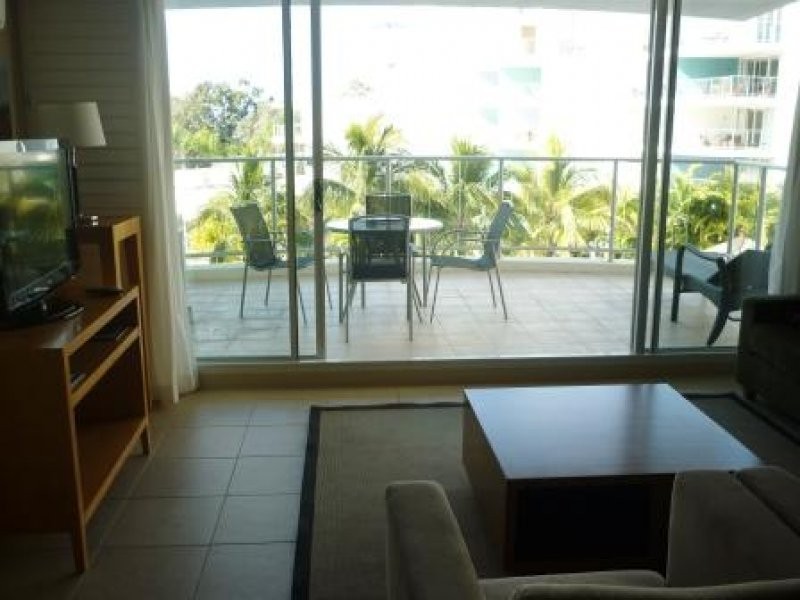 214/569 The Esplanade, Urangan QLD 4655
