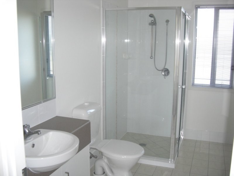 36 / 15 Workshops, Brassall QLD 4305