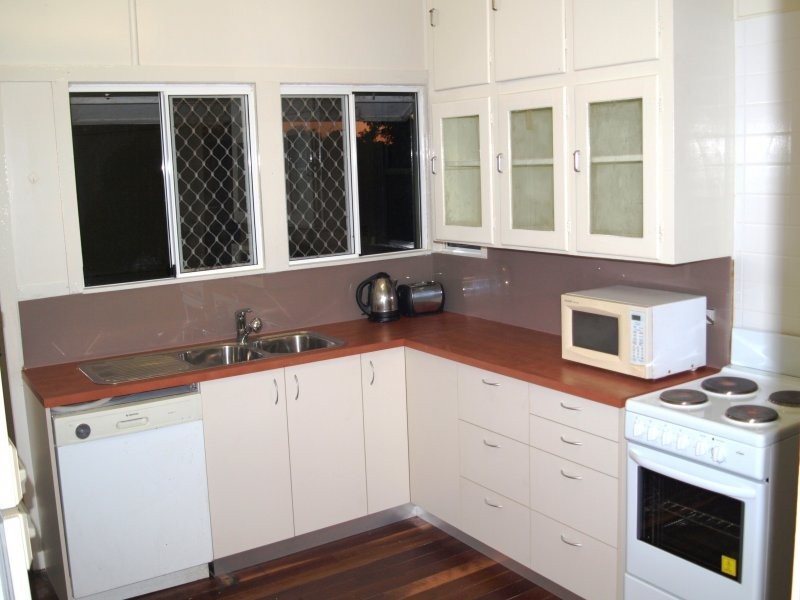 25 Nyleta Street, Coopers Plains QLD 4108