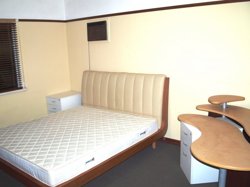 25 Nyleta Street, Coopers Plains QLD 4108