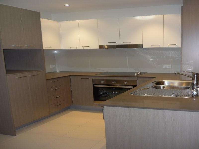 11 Riding Road, Hawthorne QLD 4171