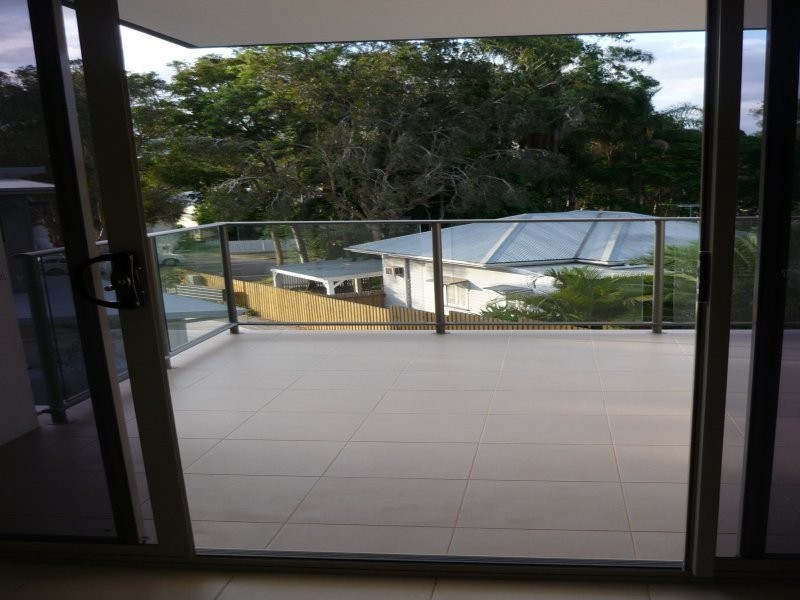 11 Riding Road, Hawthorne QLD 4171