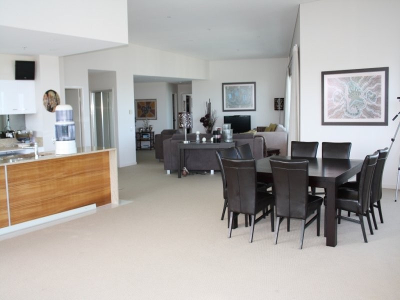 1-7 Duporth Avenue, Maroochydore QLD 4558