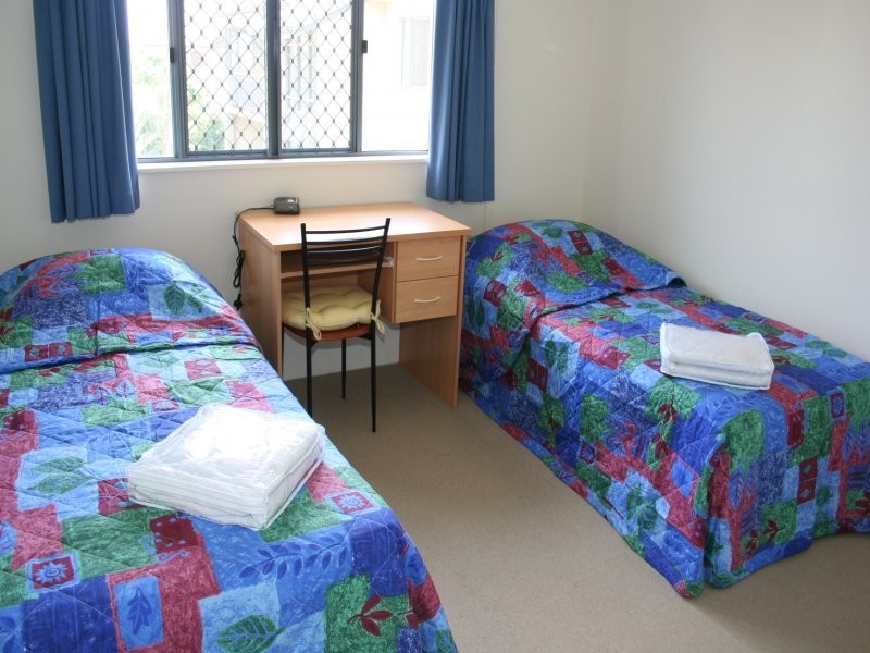 Unit 1 / 300 Sir Fred Schonell Drive, St Lucia QLD 4067