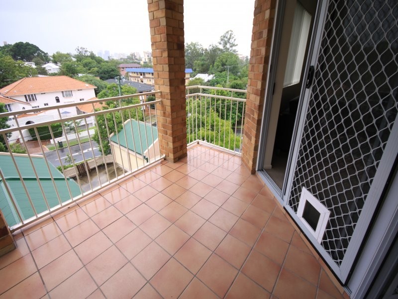 32 Park Avenue, Auchenflower QLD 4066