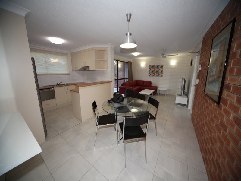 237 Sir Fred Schonell Drive, St Lucia QLD 4067