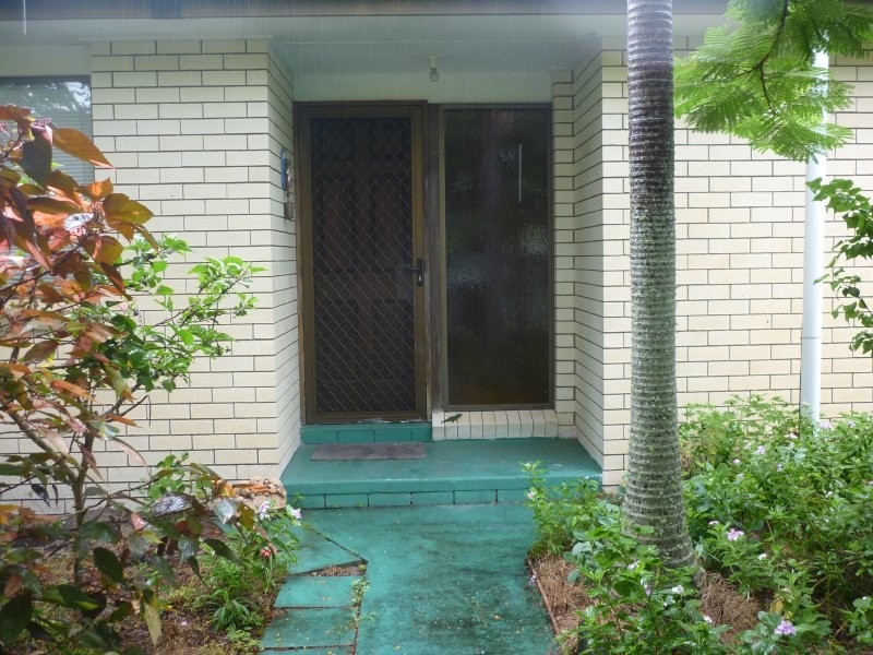 39 William, Urangan QLD 4655