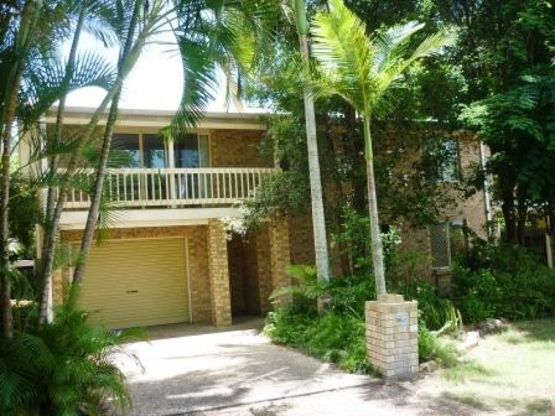 116 Kingfisher Parade, Toogoom QLD 4655