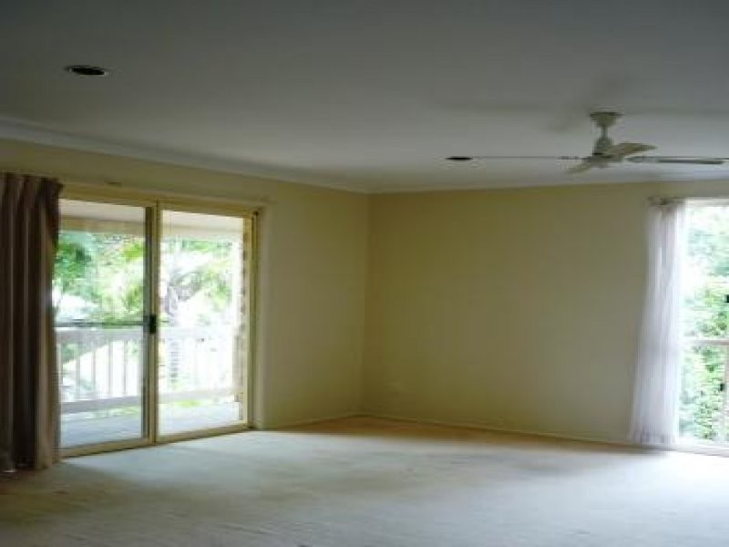 116 Kingfisher Parade, Toogoom QLD 4655