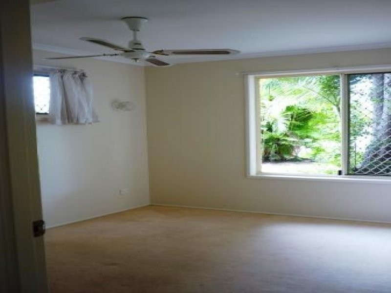 116 Kingfisher Parade, Toogoom QLD 4655