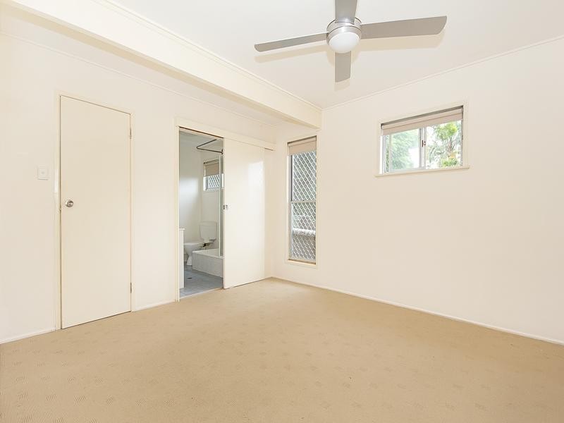 10 Wallaroy Court, Ferny Hills QLD 4055