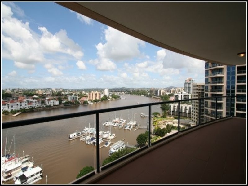2 Goodwin St, Kangaroo Point QLD 4169