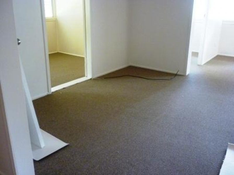 26 Kent Street, Urangan QLD 4655