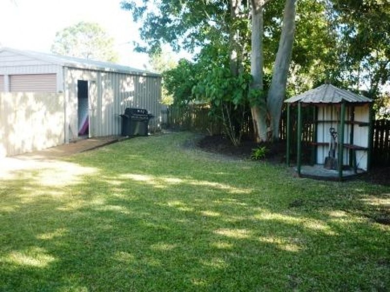 14 Toohey Court, Torquay QLD 4655