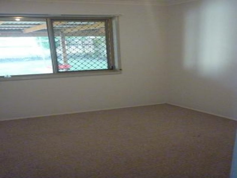 14 Toohey Court, Torquay QLD 4655