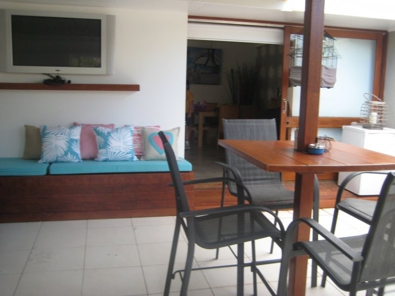 22 Ikkina Road, Burleigh Heads QLD 4220