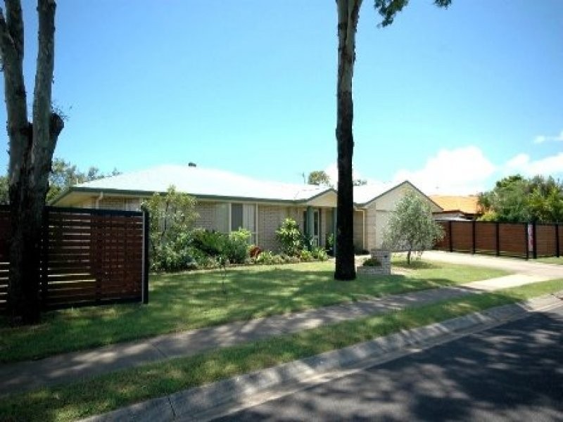 213 Dayman Street, Urangan QLD 4655