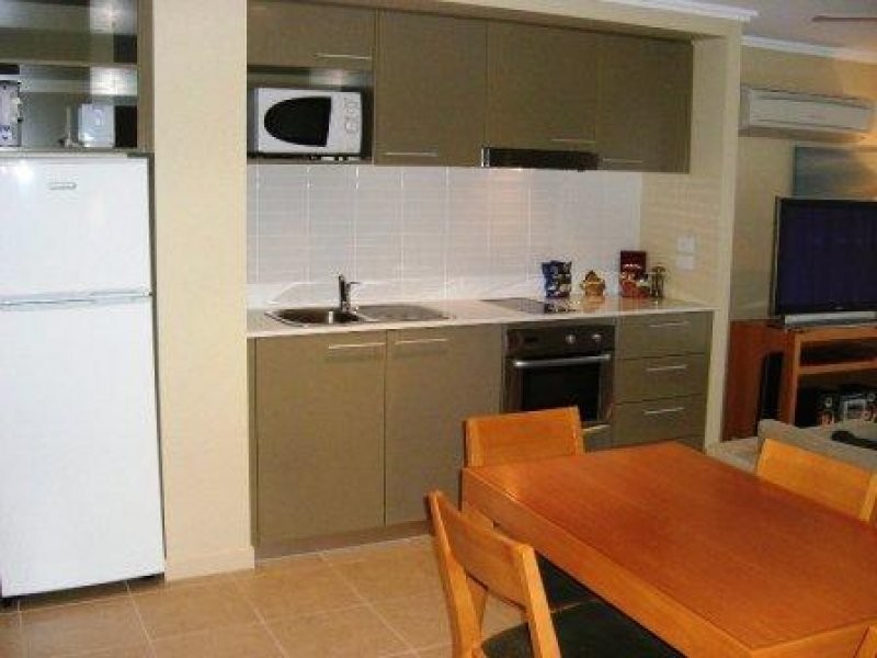 219/569 The Esplanade, Urangan QLD 4655