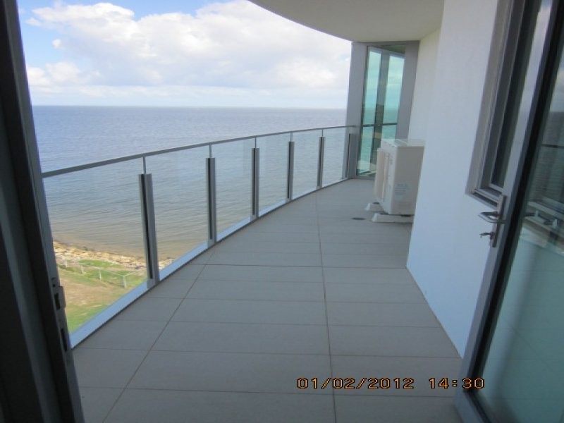 14 Oxley Ave, Woody Point QLD 4019