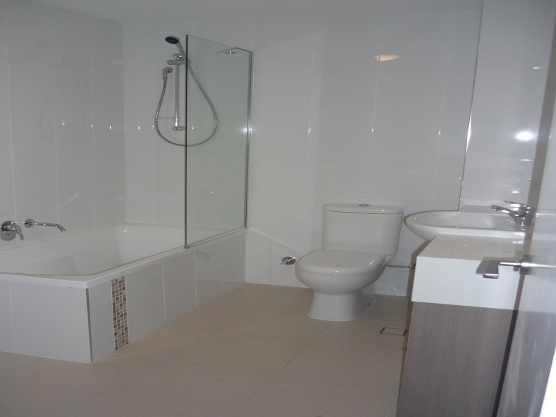 11 Riding Road, Hawthorne QLD 4171