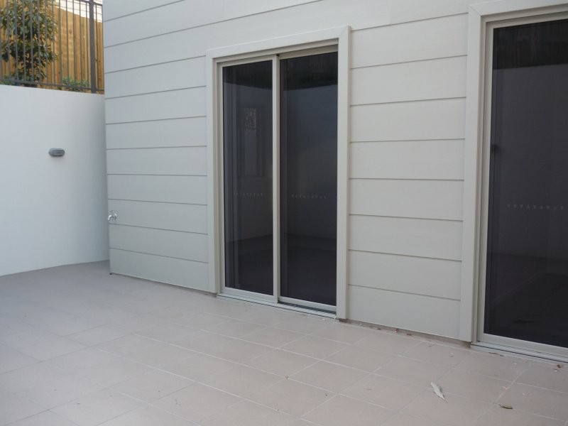 11 Riding Road, Hawthorne QLD 4171